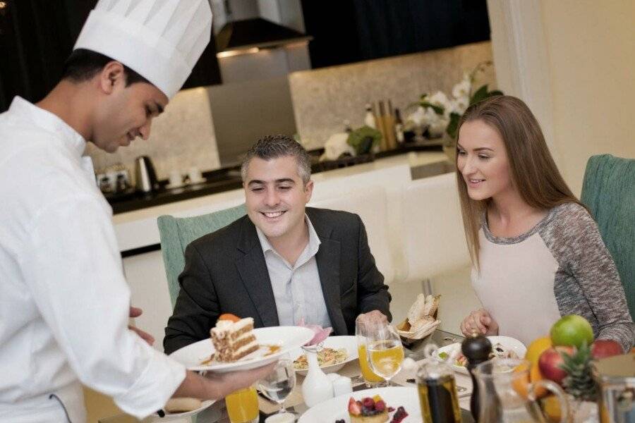 DAMAC Maison Mall Street restaurant