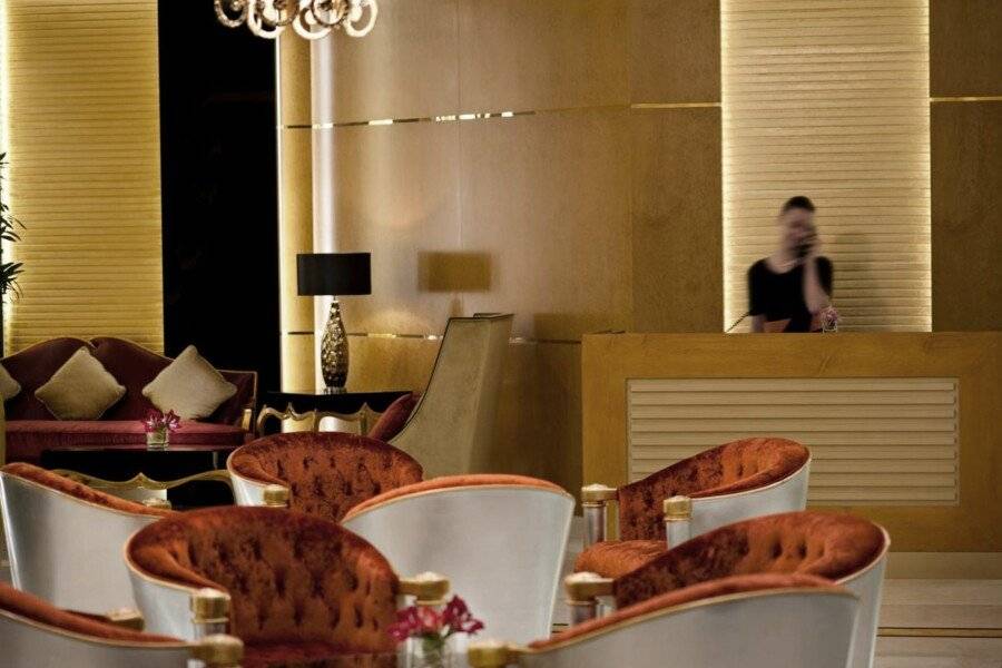 DAMAC Maison Mall Street lobby,front desk