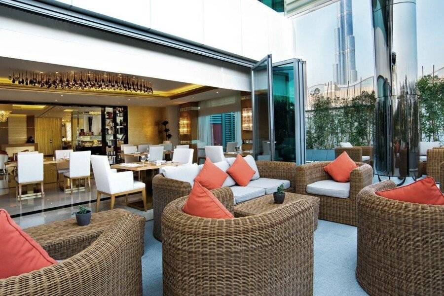 DAMAC Maison Mall Street lounge, restaurant