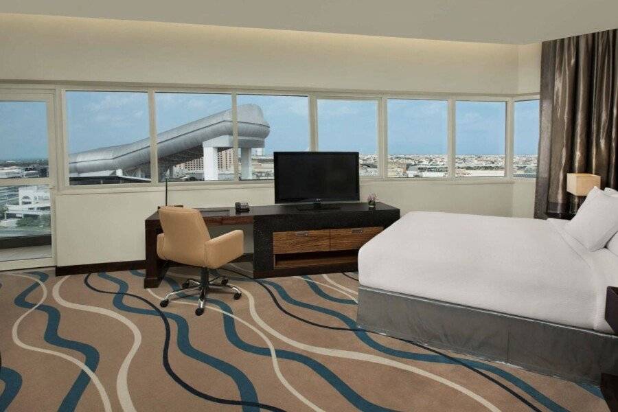 DoubleTree by Hilton Hotel and Residences – Al Barsha hotel bedroom,ocean view