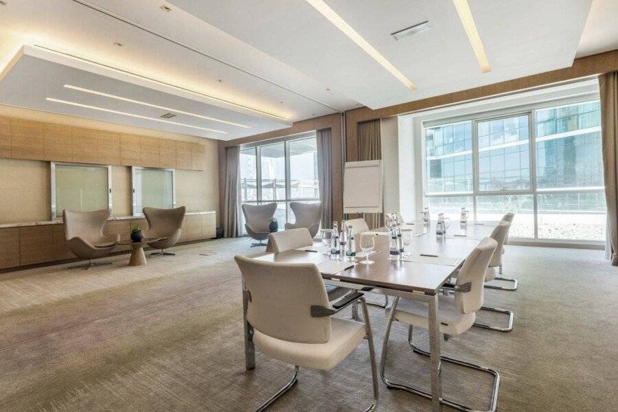 DoubleTree by Hilton Jumeirah Beach conference room,meeting room