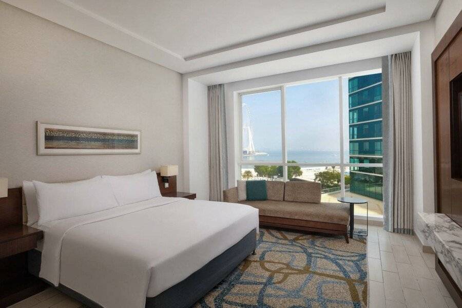 DoubleTree by Hilton Jumeirah Beach hotel bedroom,ocean view