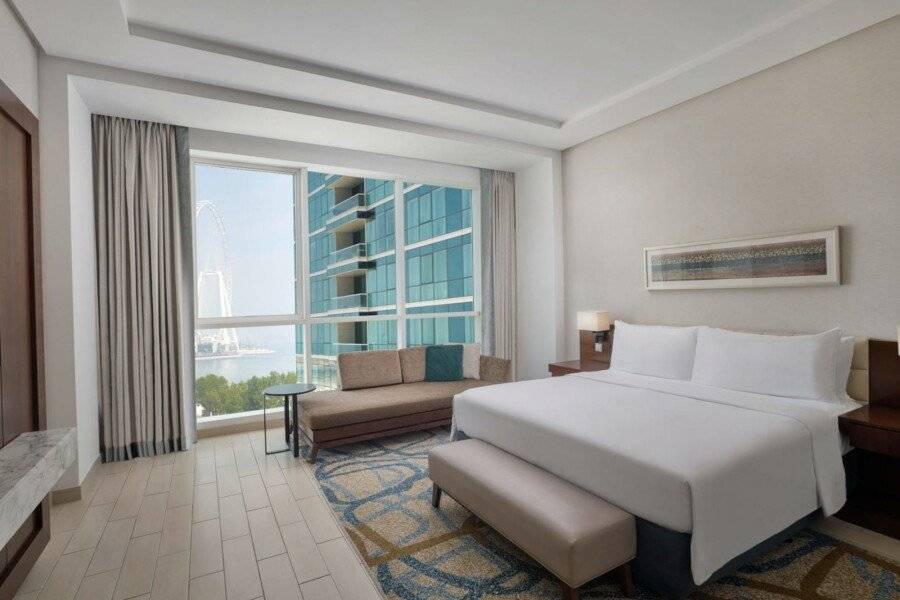 DoubleTree by Hilton Jumeirah Beach hotel bedroom