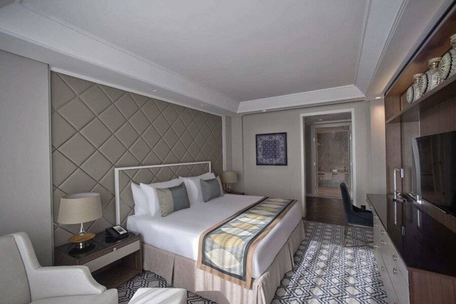 Taj hotel bedroom