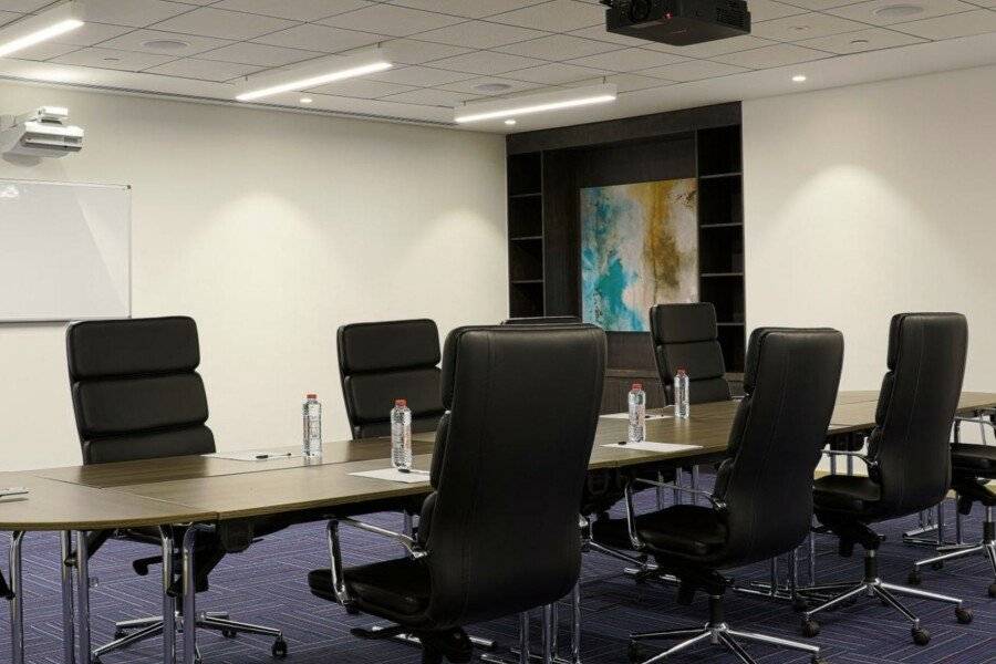 Premier Inn Ibn Battuta Mall conference room,meeting room