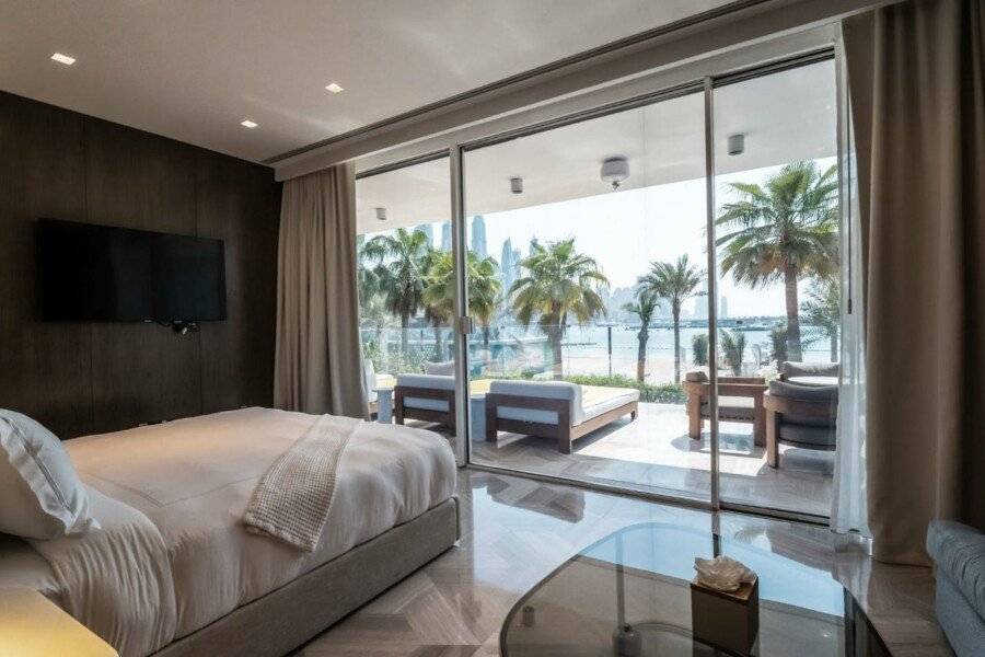 FIVE Palm Jumeirah hotel bedroom,ocean view