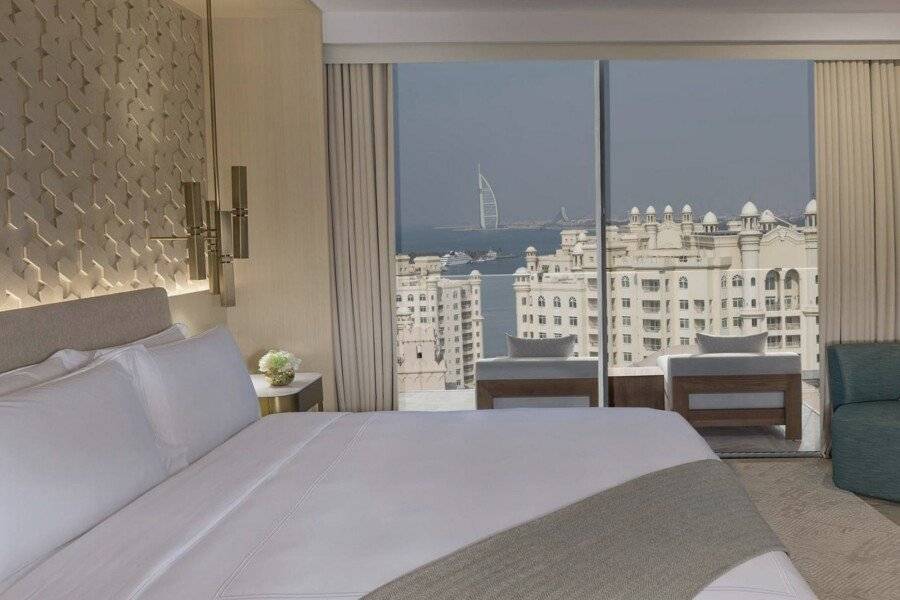 FIVE Palm Jumeirah hotel bedroom,ocean view