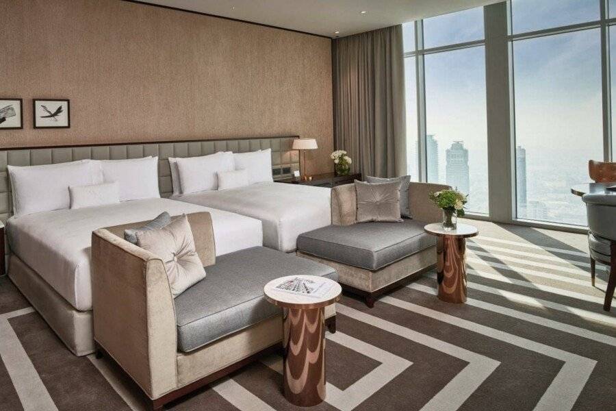 Waldorf Astoria International Financial Centre hotel bedroom