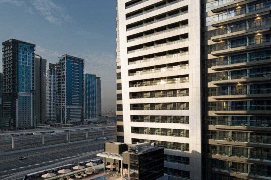 Millennium Place Marina facade, outdoor pool