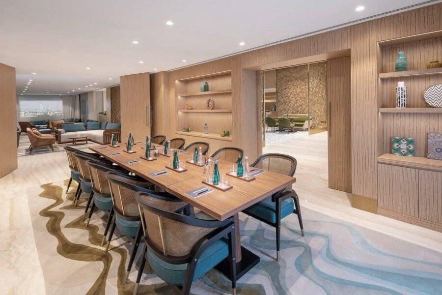 Andaz Residence by Hyatt - Palm Jumeirah conference room