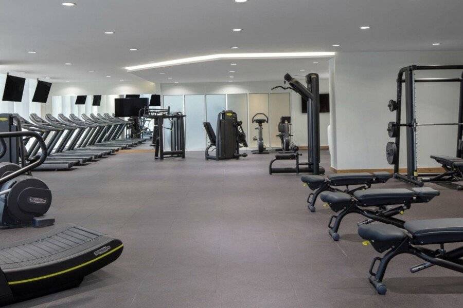 Avani Plus Palm View Dubai Hotel & Suites fitness centre