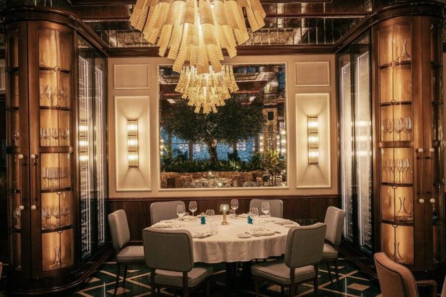 The St. Regis, The Palm restaurant