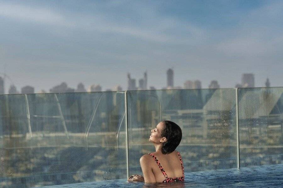 Novotel Jumeirah Village Triangle infinity pool,ocean view