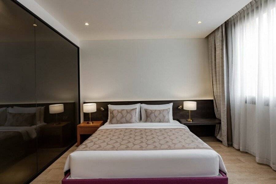 voco Monaco, an IHG Hotel, Adults Only, World Islands hotel bedroom