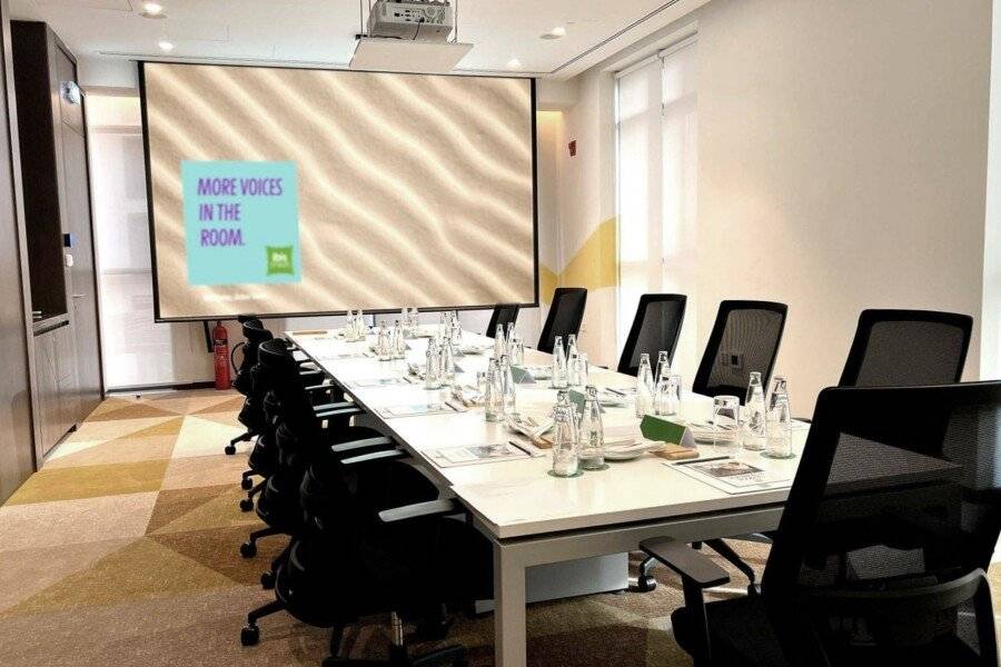 ibis Styles Dubai Deira conference room,meeting room