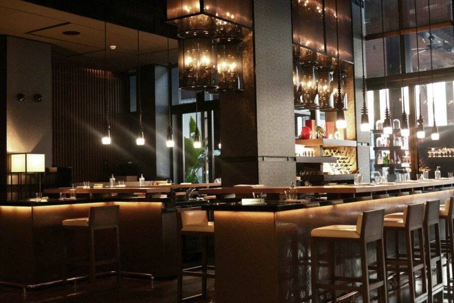 Banyan Tree Dubai at Bluewaters restaurant, bar