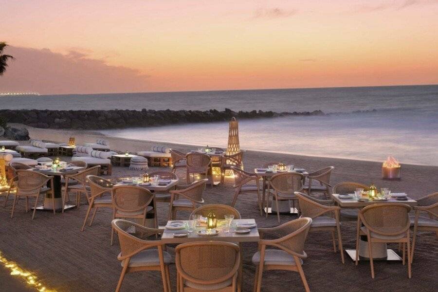 Banyan Tree Dubai at Bluewaters beach,restaurant,ocean view