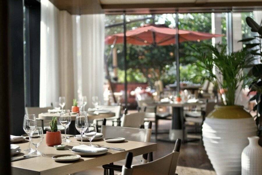 Banyan Tree Dubai at Bluewaters restaurant