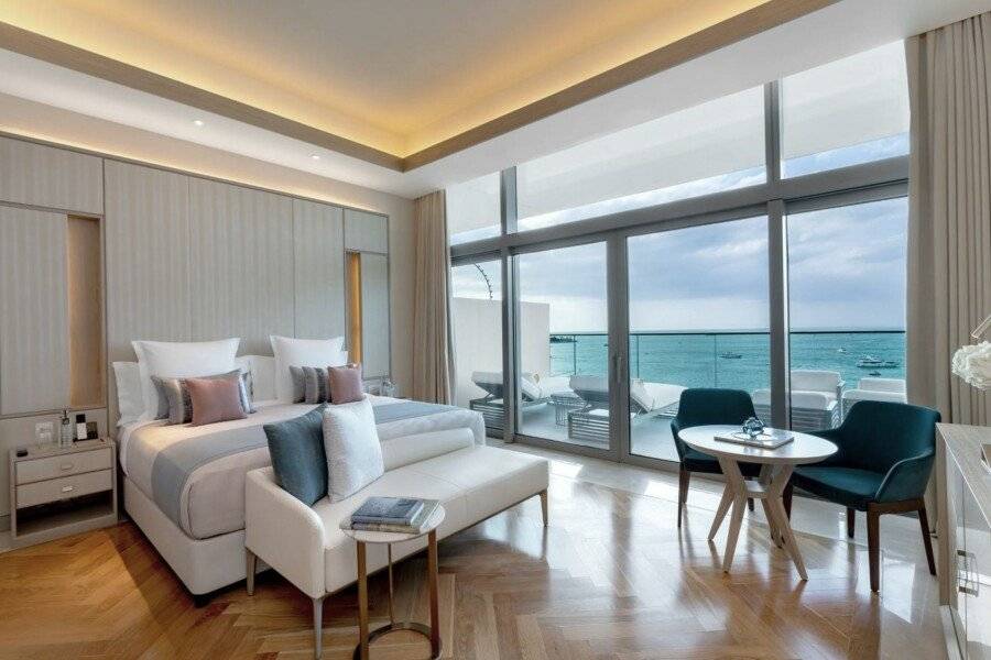 Five Luxe hotel bedroom,ocean view