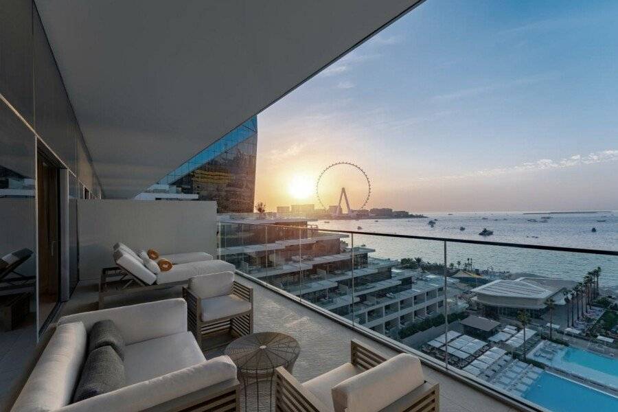 Five Luxe balcony,ocean view