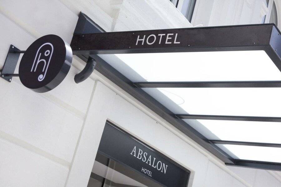 Absalon Hotel facade,