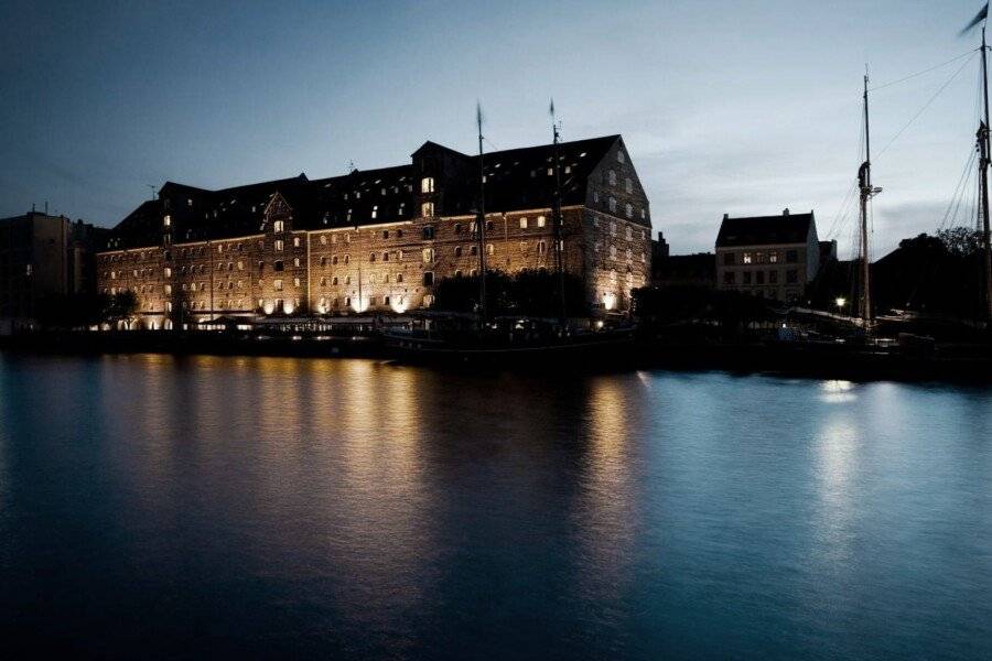 Copenhagen Admiral Hotel facade