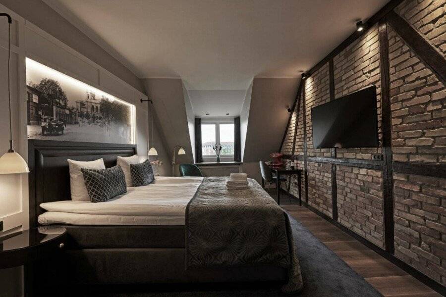 Ascot Hotel hotel bedroom