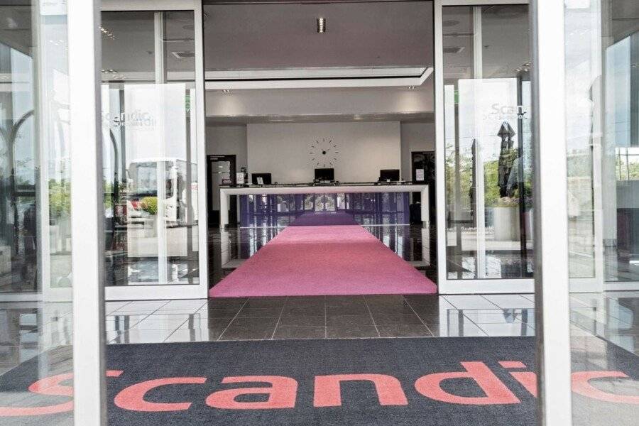 Scandic Sluseholmen lobby,front desk,