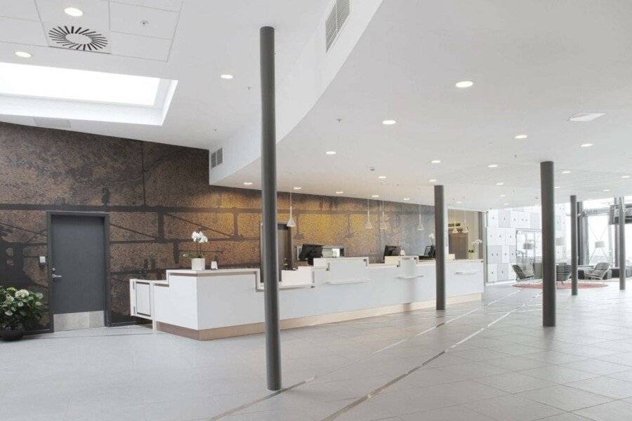 Scandic Sydhavnen lobby,front desk