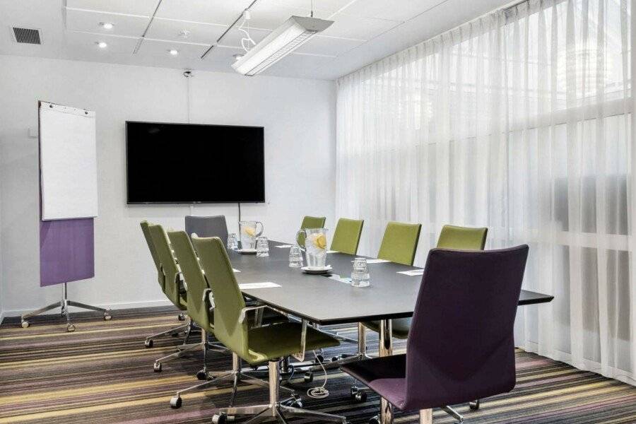 Best Western Plus Park Globetrotter Airport conference room,meeting room