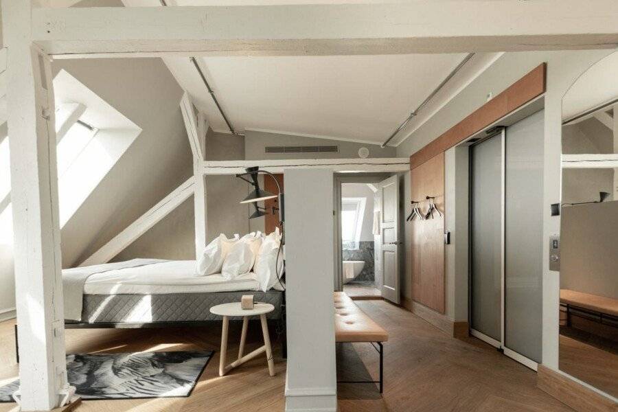 Nobis Hotel Copenhagen, a Member of Design Hotels™ hotel bedroom