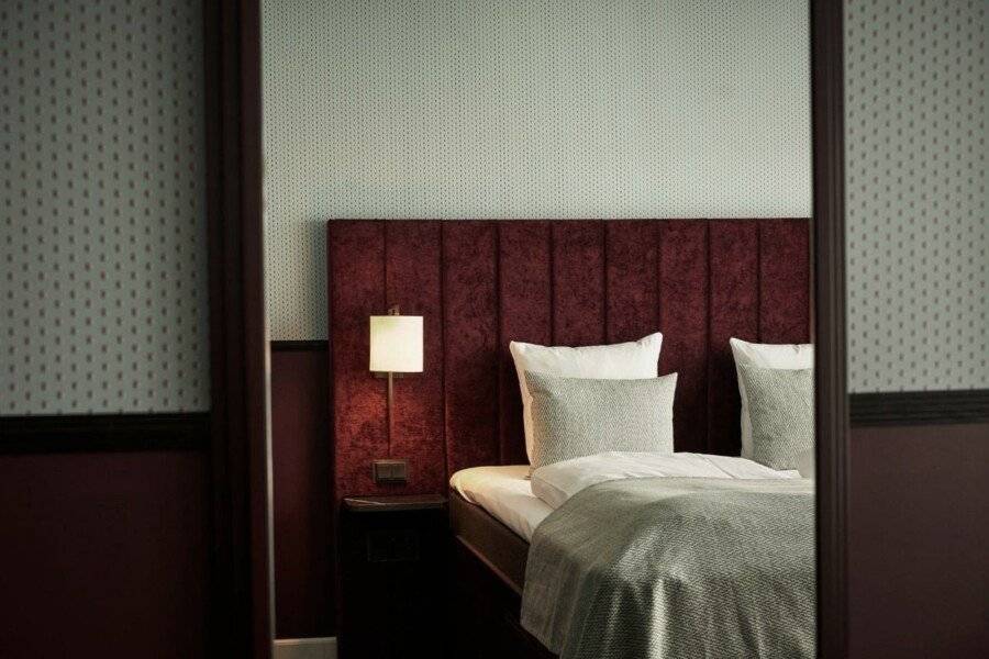WIDE Hotel hotel bedroom