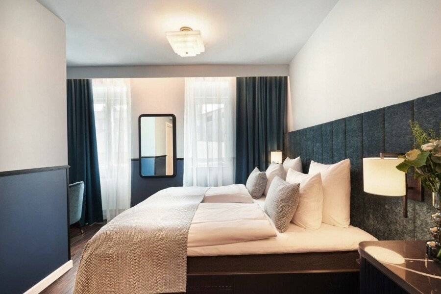 WIDE Hotel hotel bedroom