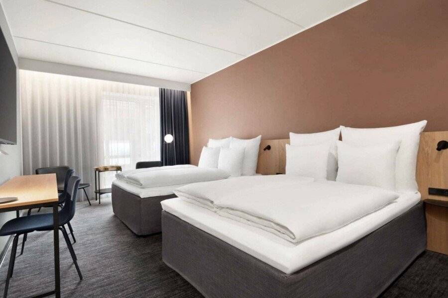 Comwell Copenhagen Portside Dolce by Wyndham hotel bedroom