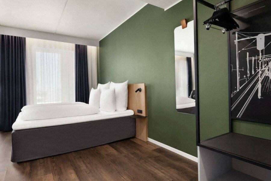 Comwell Copenhagen Portside Dolce by Wyndham hotel bedroom