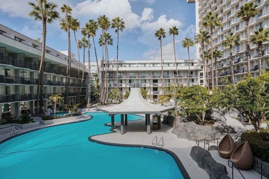 Los Angeles Airport Marriott outdoor pool,hotel facade,garden