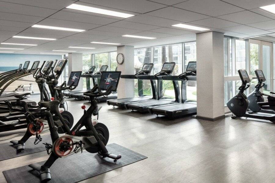 Los Angeles Airport Marriott fitness centre