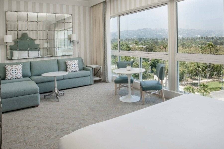 The Beverly Hilton hotel bedroom,ocean view