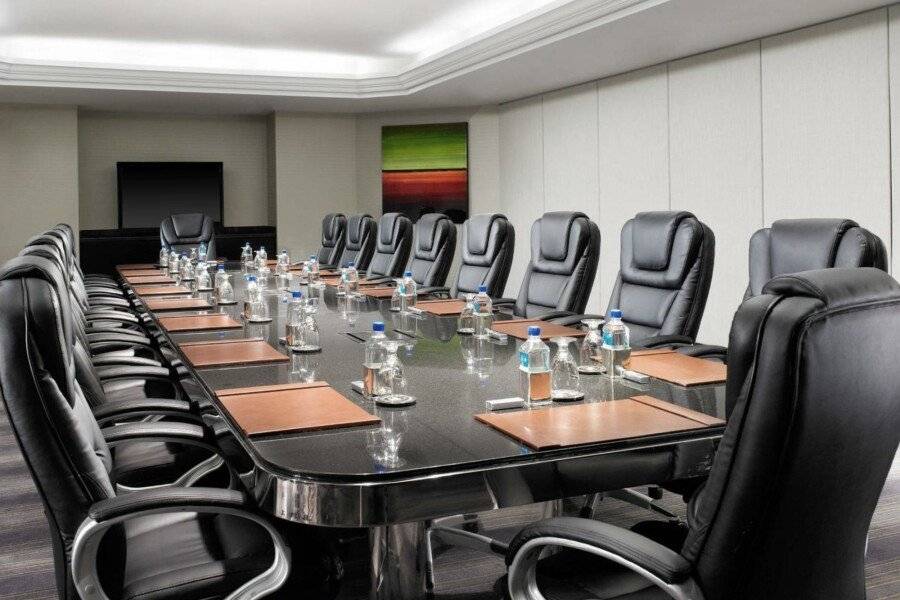 Sheraton Gateway Hotel conference room,meeting room