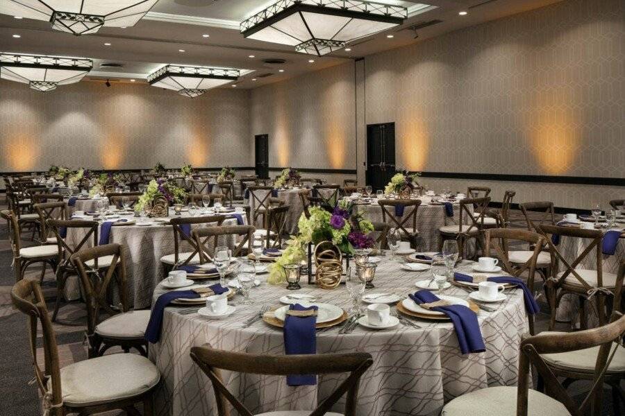 Sheraton Gateway Hotel conference room,meeting room