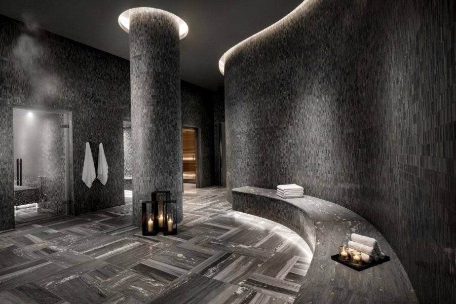 Fairmont Century Plaza spa