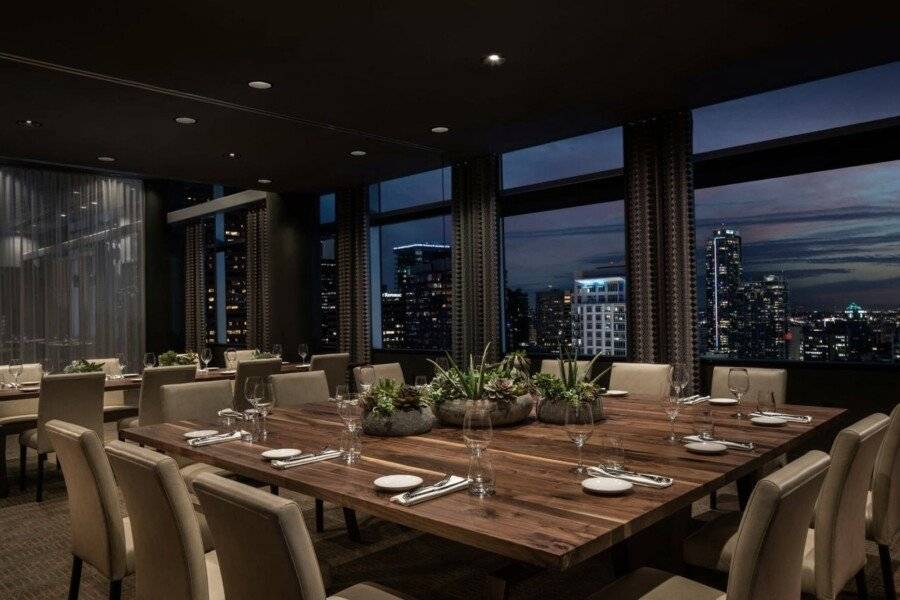 JW Marriott L.A. LIVE restaurant,ocean view