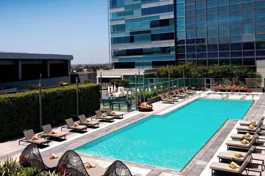 JW Marriott L.A. LIVE outdoor pool