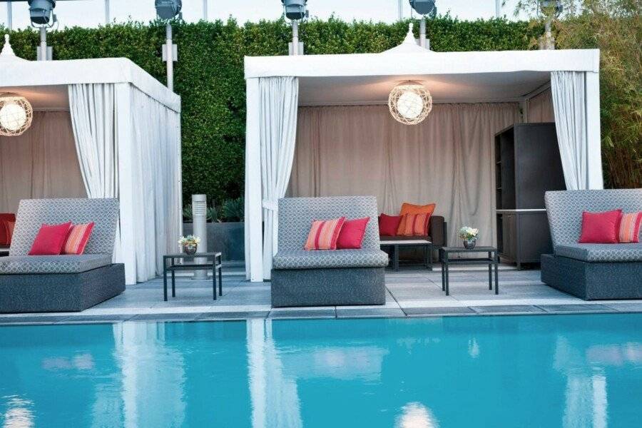 JW Marriott L.A. LIVE outdoor pool,spa