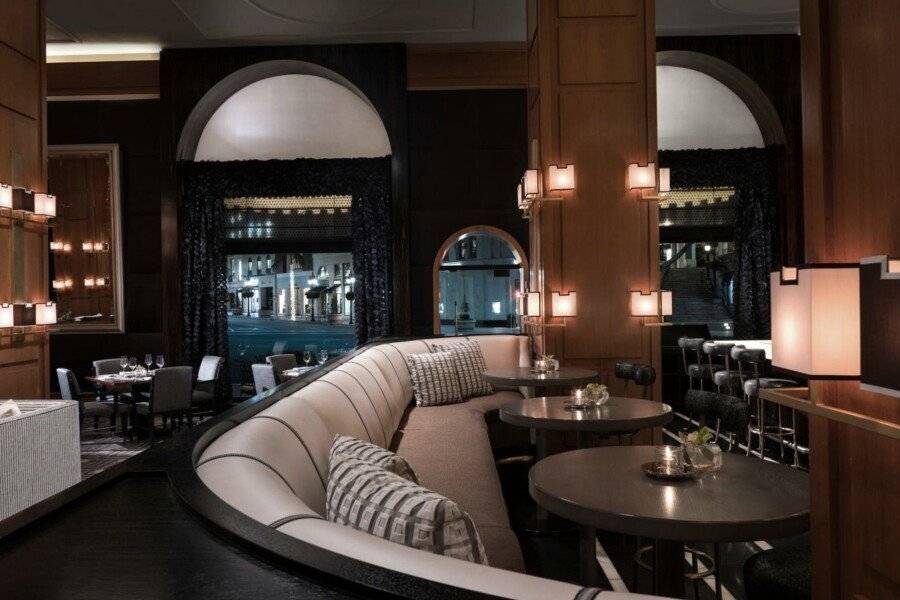 Beverly Wilshire, A Four Seasons Hotel restaurant,bar,lobby