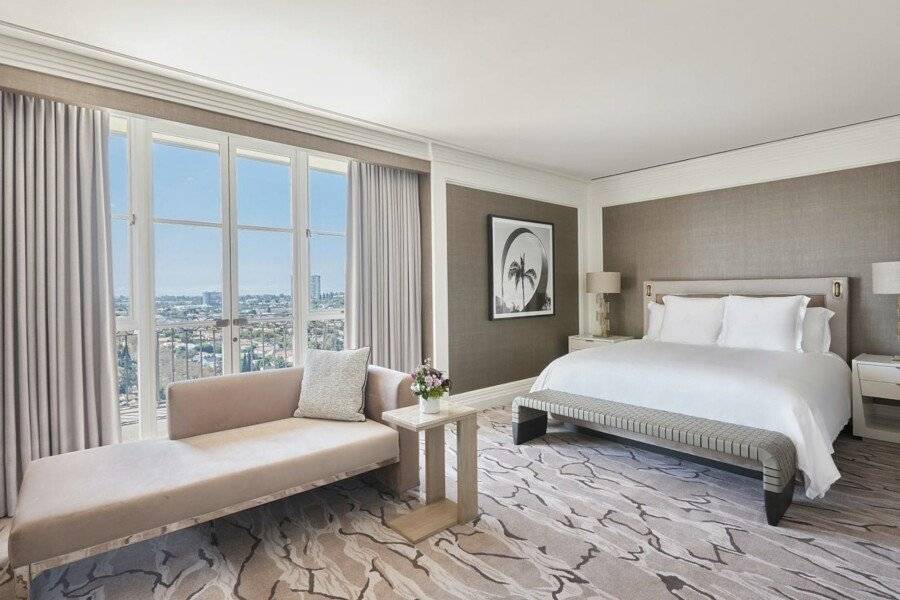 Beverly Wilshire, A Four Seasons Hotel hotel bedroom,ocean view