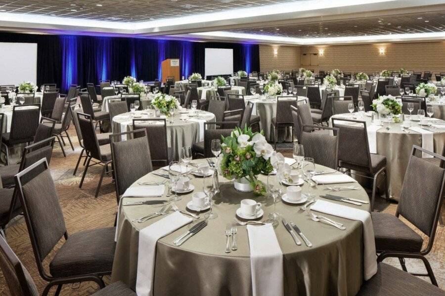 The Westin Bonaventure Hotel & Suites, conference room