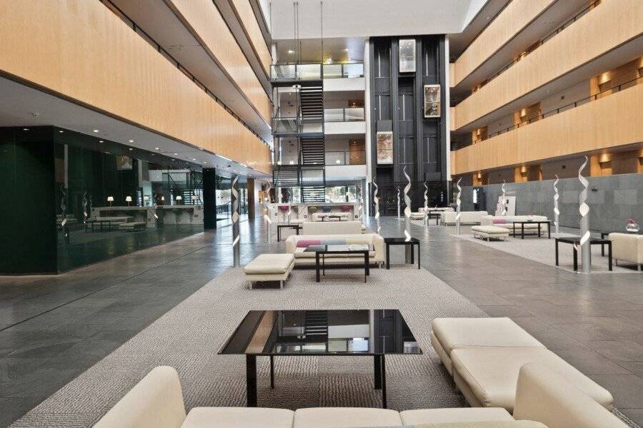 INNSiDE by Meliá Barcelona Aeropuerto lobby