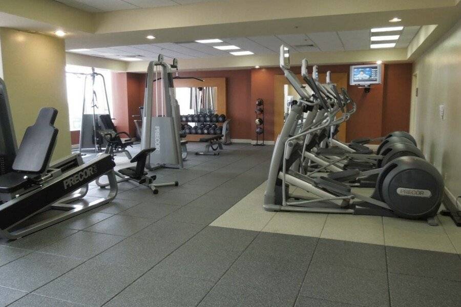 Radisson Hotel JFK Airport fitness centre