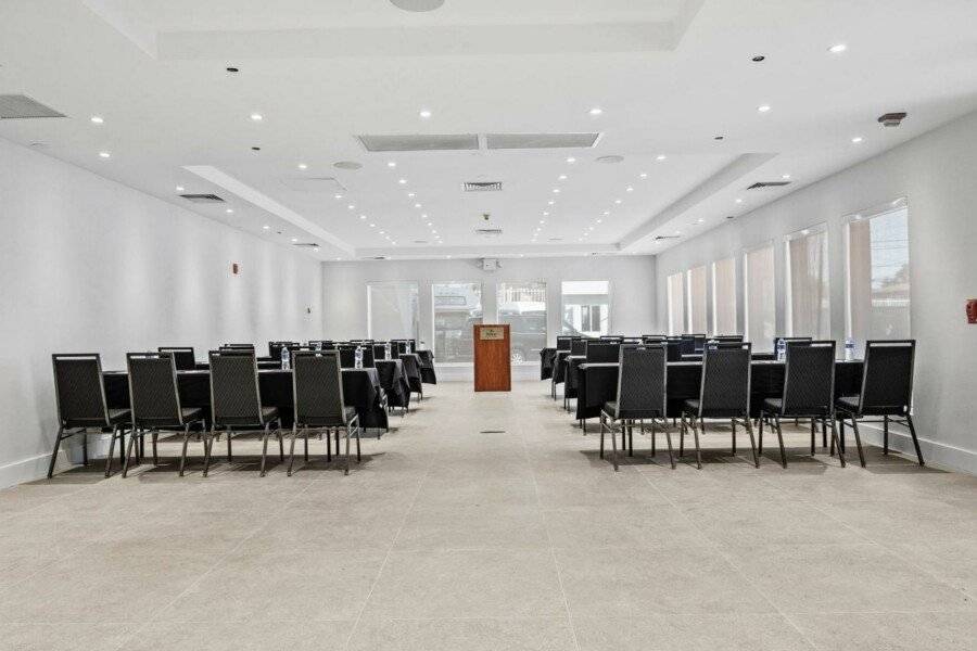 Radisson Hotel JFK Airport conference room,meeting room